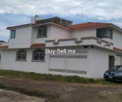 4 Cuartos, 240 m² – Casa nueva en venta col. sindurio