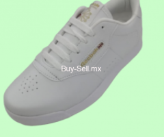 Tenis tipo reebook