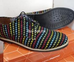 Zapato casual para caballero.