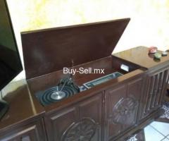 Tocadiscos de acetato de mueble Phillips, tipo colonial mexicano