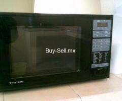 horno de microondas y TV color