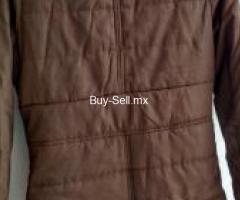 Gabardina color caramelo talla M nueva